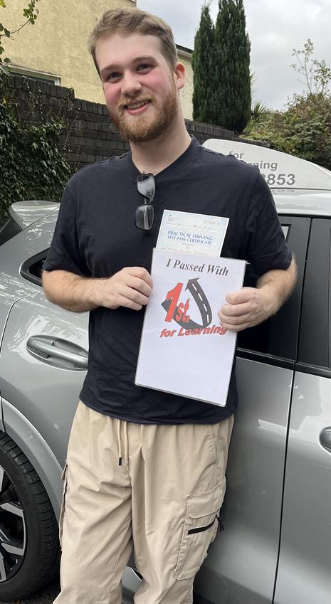 A nice 1st time pass for Thomas with 1st for Learning Cardiff. After his smooth driving it’s now a relaxing afternoon sat in the garden chilling in the sun.
Enjoy your driving Thomas and I’ll see you out on those roads.
Alan